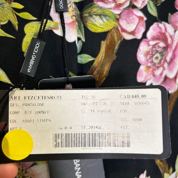 Authentic Dolce & Gabbana size 36 (U.S 0) floral/ cherry blossom print pants - Picture 8 of 12